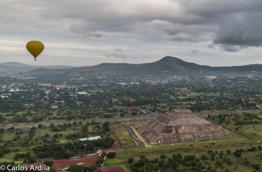 globo sobre teotihuacan